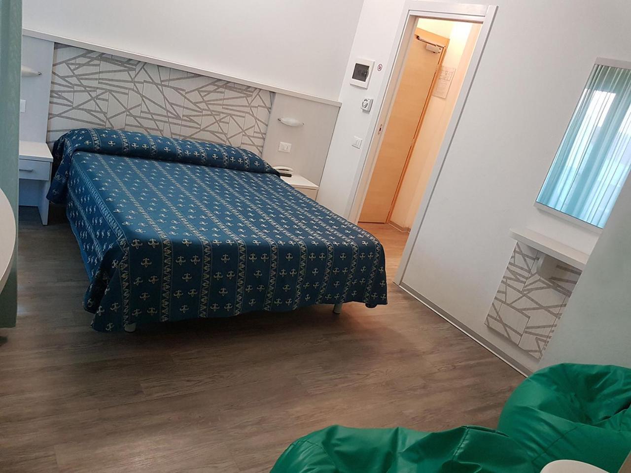 Hotel Sorriso - Molto Piu Di Una Stella Ричоне Екстериор снимка