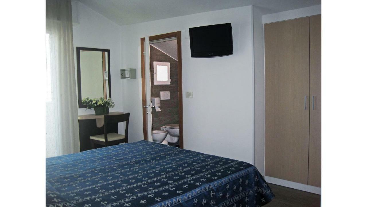 Hotel Sorriso - Molto Piu Di Una Stella Ричоне Екстериор снимка